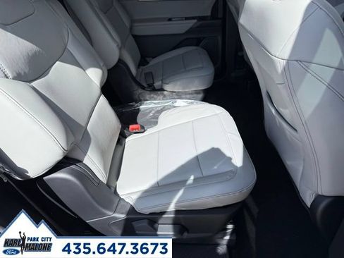 Used 2026 Ford Explorer Active w/ Active Comfort Package AWD/4WD image 35