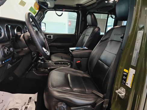 Used 2023 Jeep Wrangler Unlimited Sahara w/ Cold Weather Group image 11