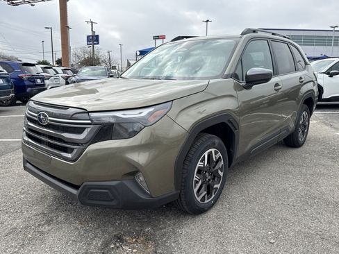 New 2026 Subaru Forester Premium image 7