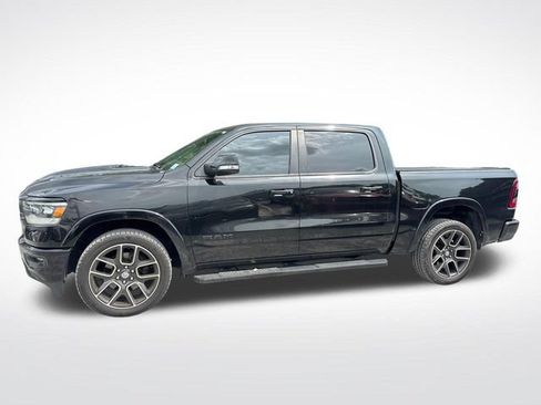 Used 2019 RAM 1500 Laramie AWD/4WD image 2