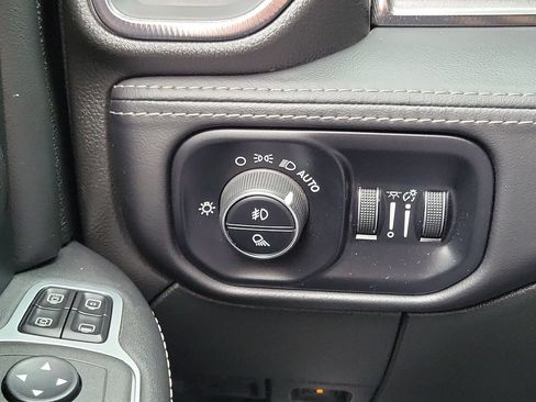 Used 2024 RAM 2500 Rebel w/ Towing Technology Group AWD/4WD image 18