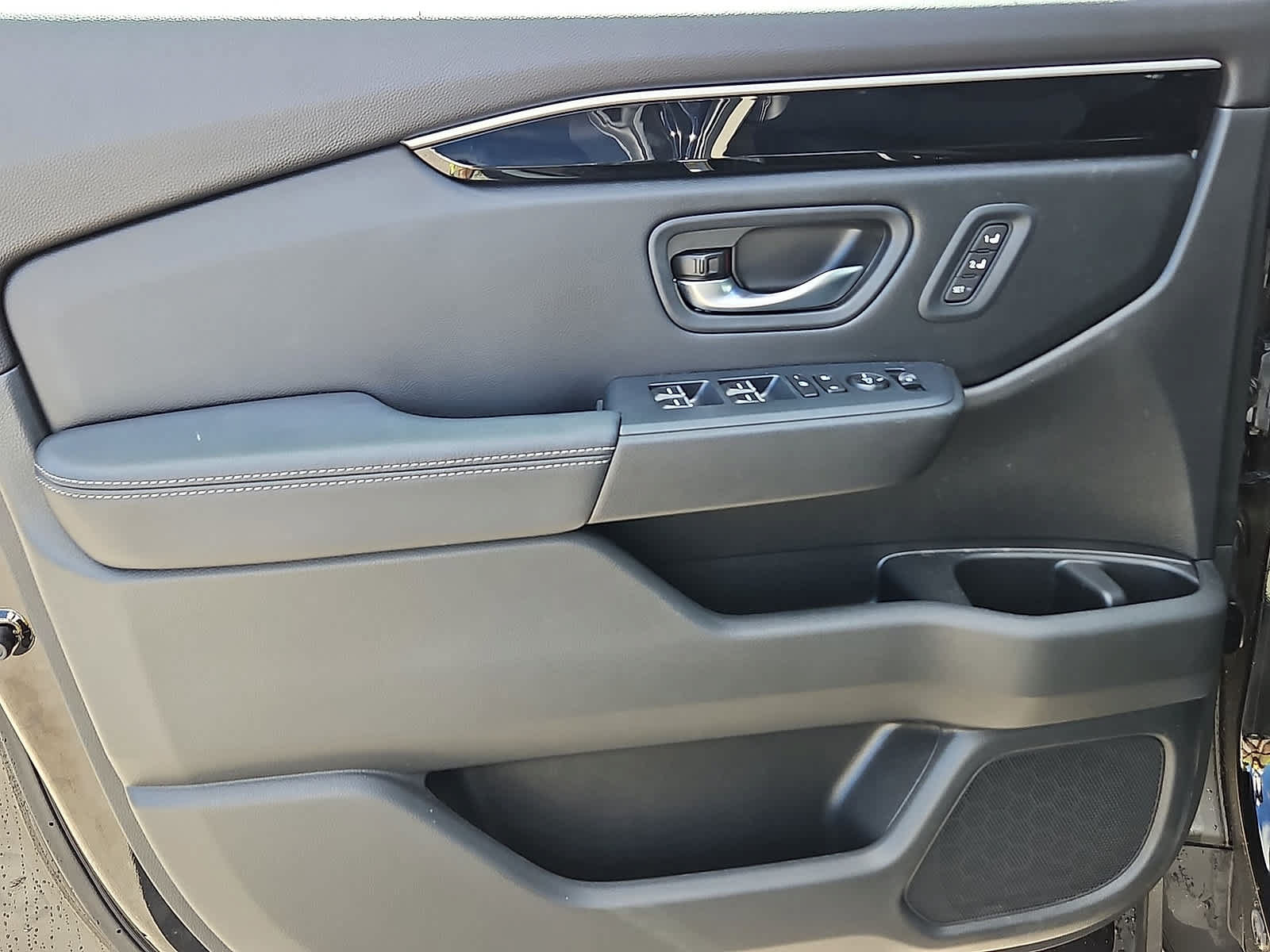 Used 2025 Honda Pilot EX-L image 27