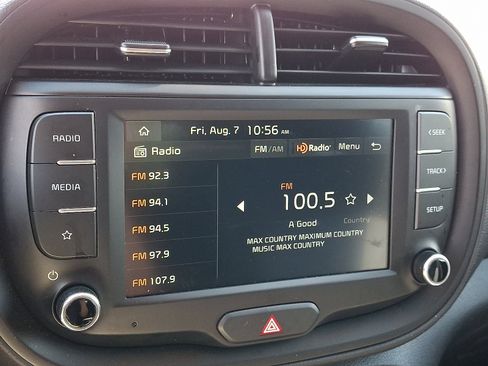 Certified 2025 Kia Soul LX w/ LX Technology Package FWD image 16