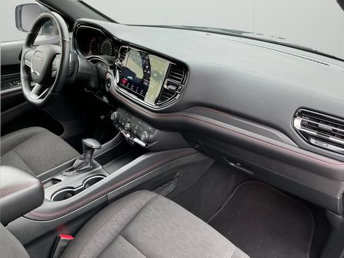 Used 2025 Dodge Durango GT AWD/4WD image 17