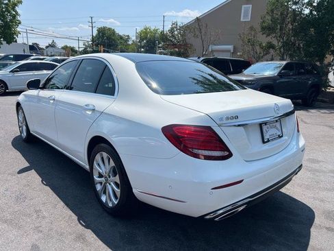 Used 2018 Mercedes-Benz E 300 4MATIC w/ Premium 2 Package (Q02) image 4