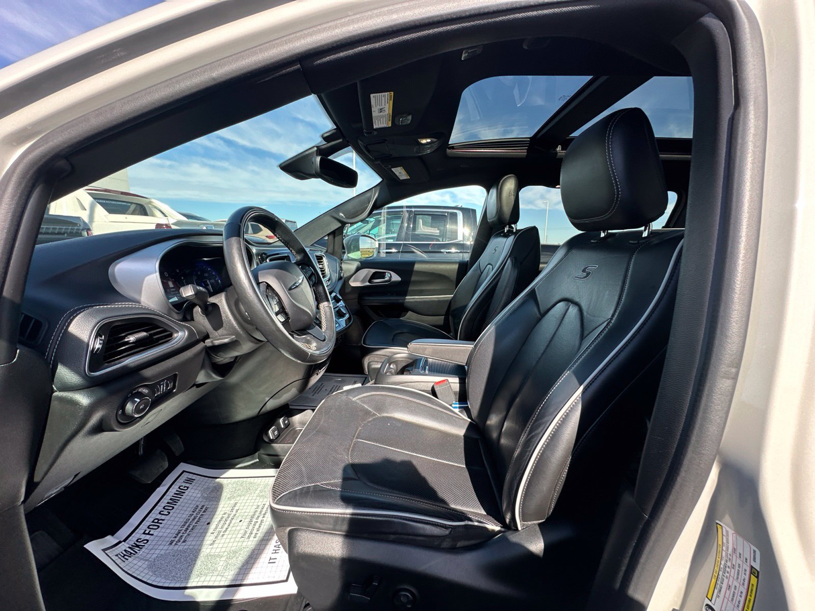 Used 2019 Chrysler Pacifica Limited FWD image 13