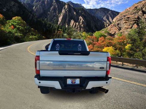 Used 2019 Ford F350 Platinum w/ Platinum Ultimate Package image 4