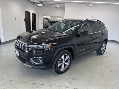 Used 2021 Jeep Cherokee Limited w/ Trailer Tow Group image 4