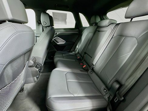 New 2025 Audi Q3 2.0T Premium image 9