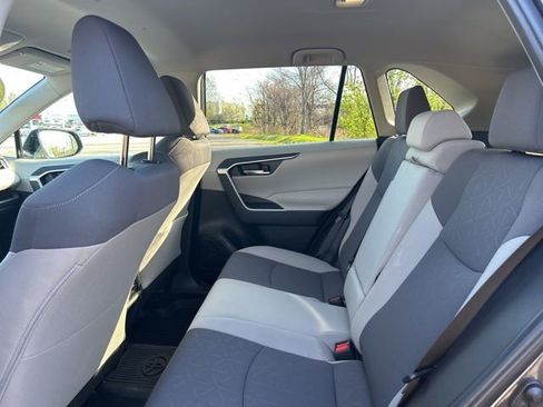 Used 2024 Toyota RAV4 XLE image 25