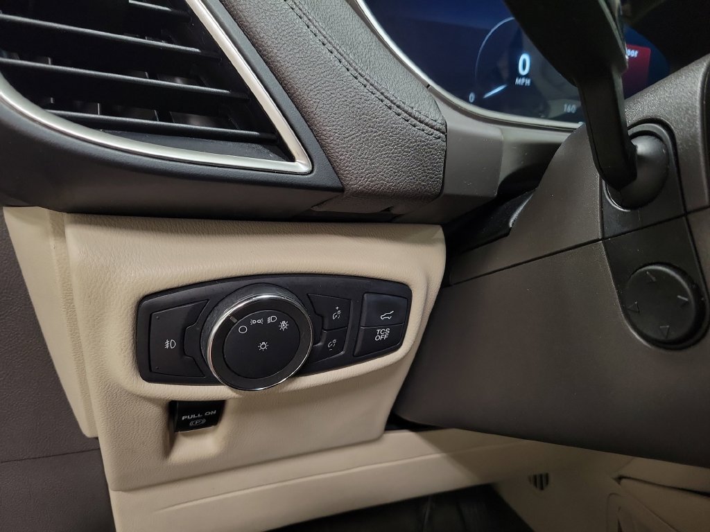 Used 2019 Lincoln Nautilus Select AWD/4WD image 25