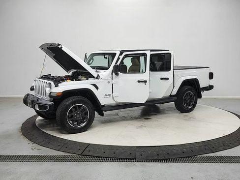Used 2022 Jeep Gladiator Overland w/ Popular Equipment Package AWD/4WD image 11