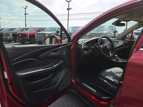 Used 2017 Buick Envision Essence AWD/4WD image 7