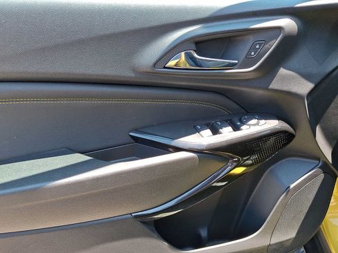Certified 2024 Chevrolet Trax ACTIV w/ Sunroof Package FWD image 12