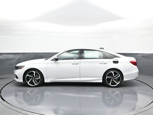 Certified 2022 Honda Accord Sport image 9