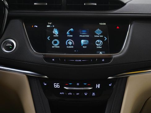 Used 2019 Cadillac XT5 AWD image 19