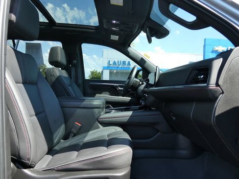 Certified 2025 Chevrolet Tahoe RST w/ Comfort Package AWD/4WD image 14