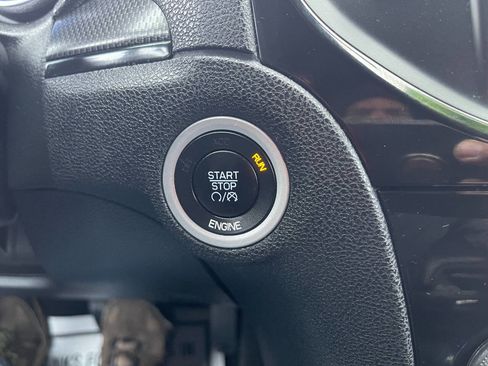 Used 2014 Chrysler 300 S w/ Luxury Group image 25