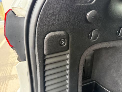 Used 2017 Jeep Grand Cherokee SRT image 13