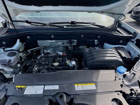 Used 2024 Volkswagen Atlas SE AWD/4WD image 35