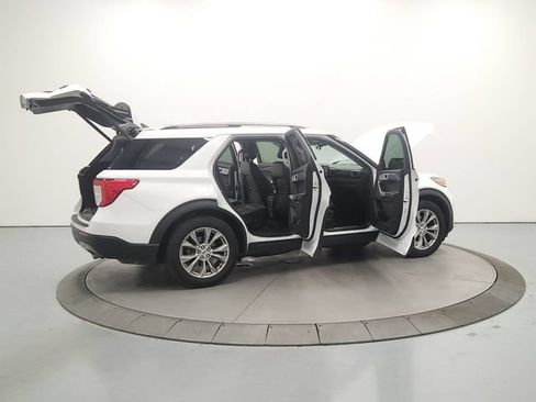 Used 2023 Ford Explorer Limited RWD image 16