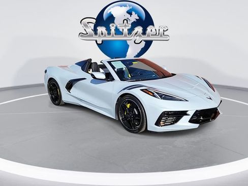 Used 2023 Chevrolet Corvette Stingray Preferred Conv w/ 2LT image 2