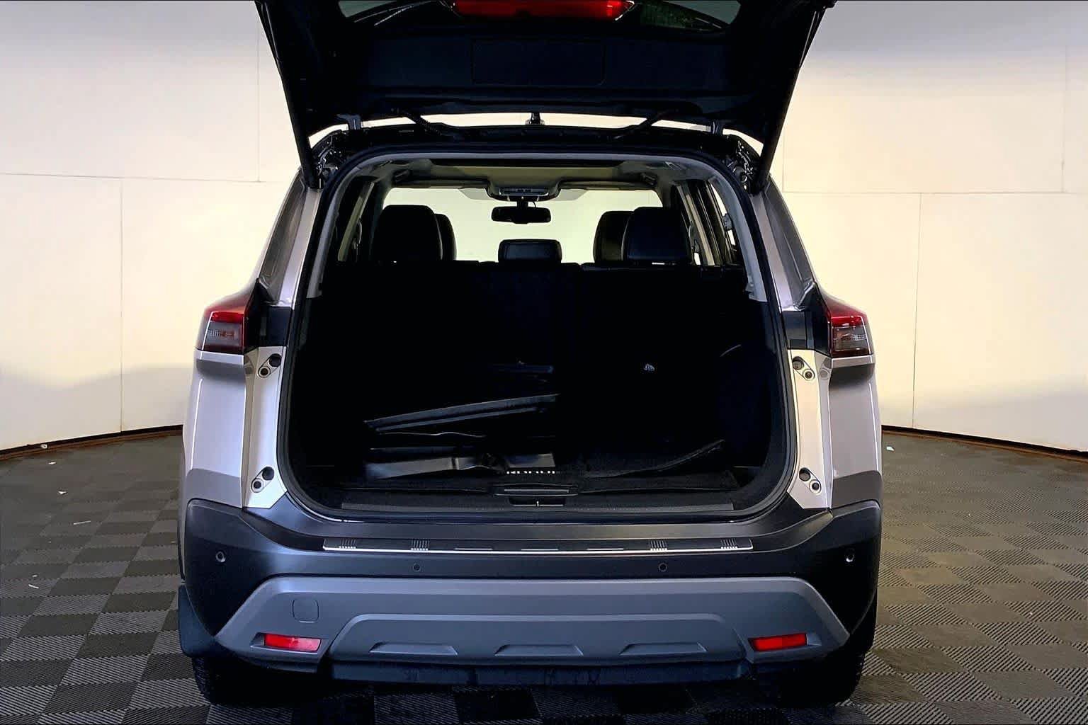 Used 2021 Nissan Rogue SL w/ Premium Package AWD/4WD image 35