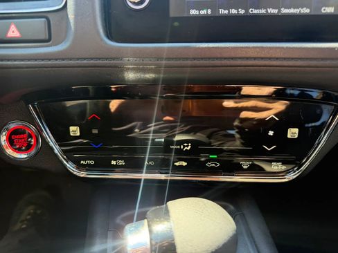 Used 2022 Honda HR-V EX image 19