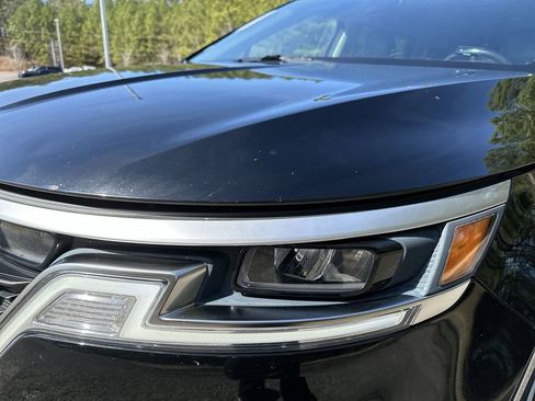 Used 2023 Kia Carnival LX image 28