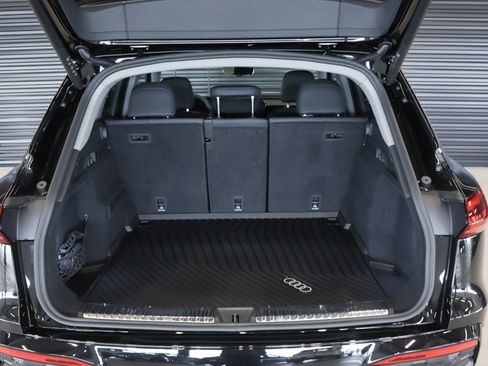 New 2026 Audi Q5 Premium AWD/4WD image 12