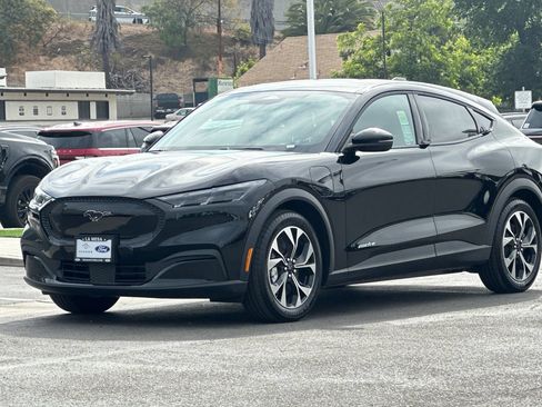 New 2026 Ford Mustang Mach-E Select w/ Interior Protection Package RWD image 7