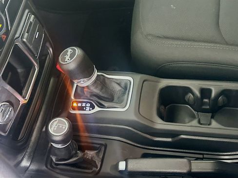 Used 2020 Jeep Wrangler Unlimited Sport image 16