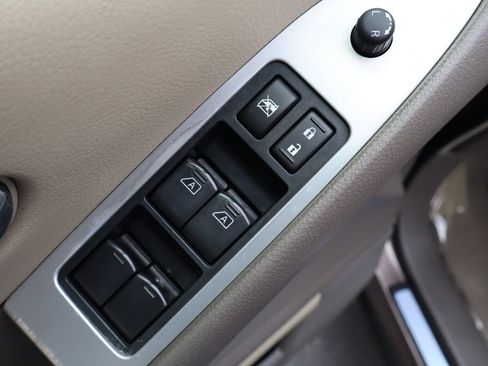 Used 2012 Nissan Murano SV AWD/4WD image 27