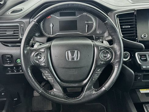 Used 2022 Honda Ridgeline Black Edition image 18