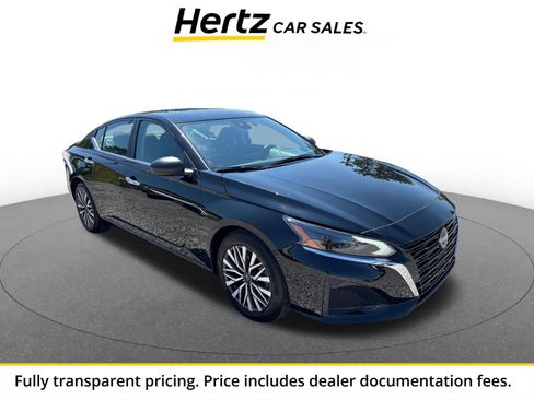 Used 2025 Nissan Altima 2.5 SV FWD image 1
