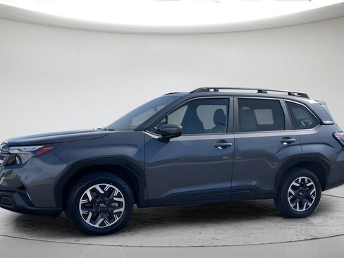 Used 2025 Subaru Forester Premium w/ Convenience Package #1 AWD/4WD image 10