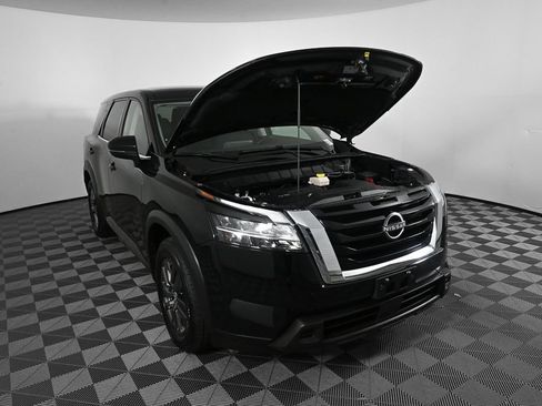 Used 2022 Nissan Pathfinder S FWD image 30