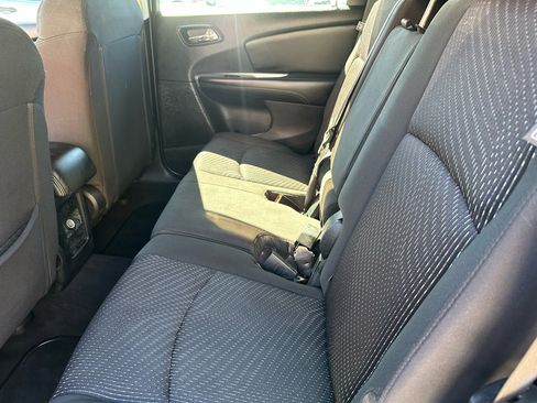 Used 2015 Dodge Journey SXT w/ Flexible Seating Group image 11