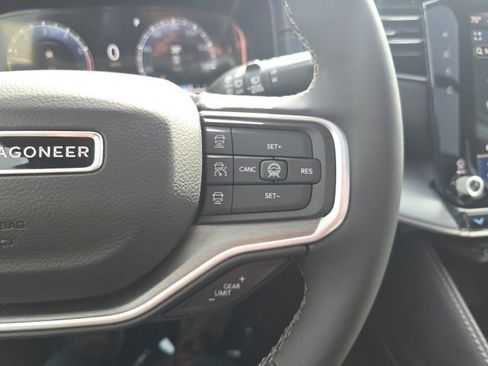 Used 2026 Jeep Grand Wagoneer Limited w/ Premium Group II image 15