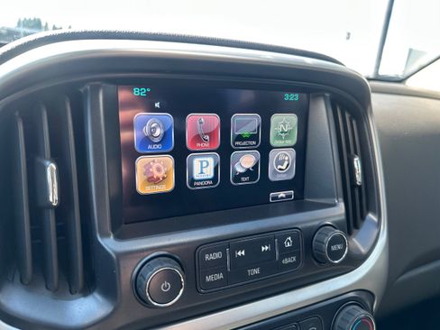 Used 2016 Chevrolet Colorado LT AWD/4WD image 13