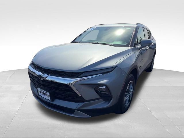 Certified 2024 Chevrolet Blazer LT w/ Convenience Package FWD image 2