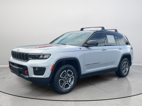 Used 2022 Jeep Grand Cherokee Trailhawk AWD/4WD image 5