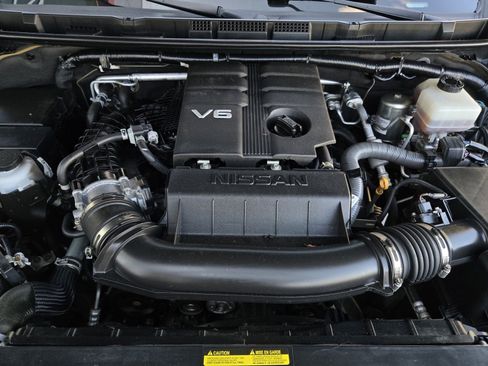 Used 2022 Nissan Frontier SV image 23