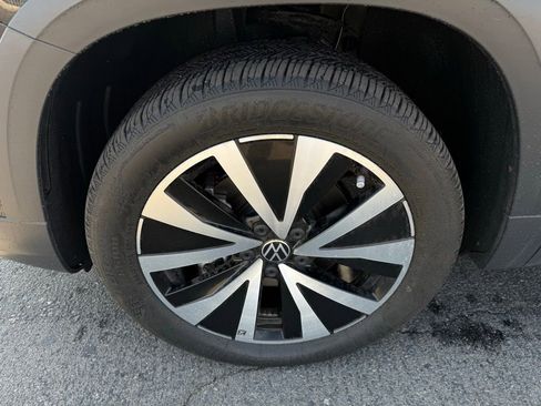 Used 2022 Volkswagen Taos SE image 8