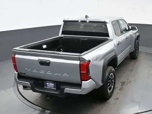 Used 2024 Toyota Tacoma TRD Off-Road AWD/4WD image 36