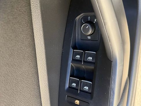 Used 2021 Volkswagen Jetta SE image 23