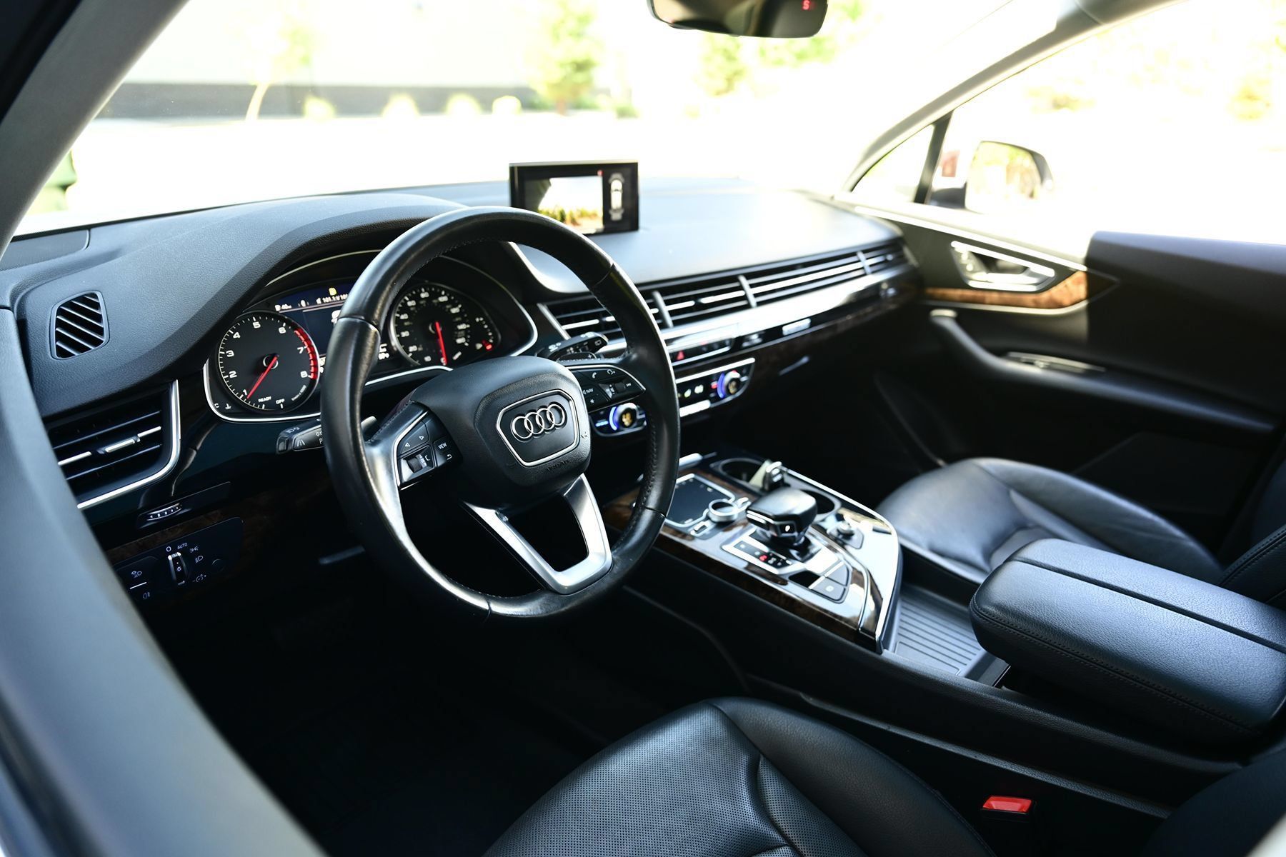 Used 2017 Audi Q7 3.0T Premium Plus w/ Premium Plus Package AWD/4WD image 23