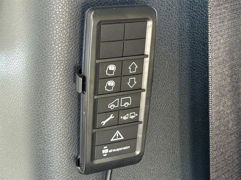 Used 2022 Mercedes-Benz Sprinter 3500 image 48