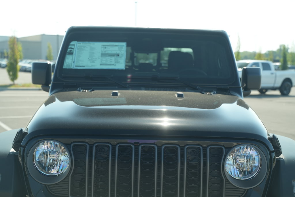 New 2026 Jeep Gladiator Sport AWD/4WD image 41
