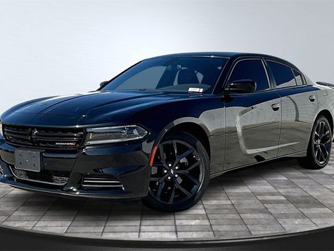 Used 2023 Dodge Charger SXT w/ Blacktop Package image 12